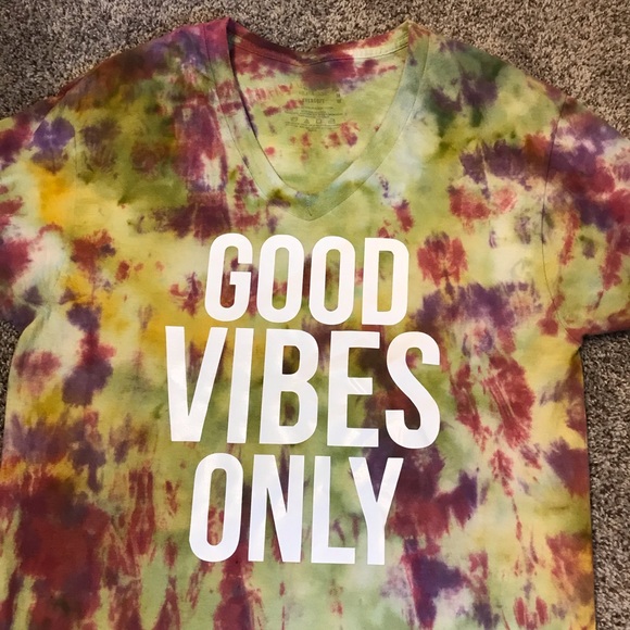 Tie Dye Good Vibes Only Tshirt Size Medium - Picture 6 of 10